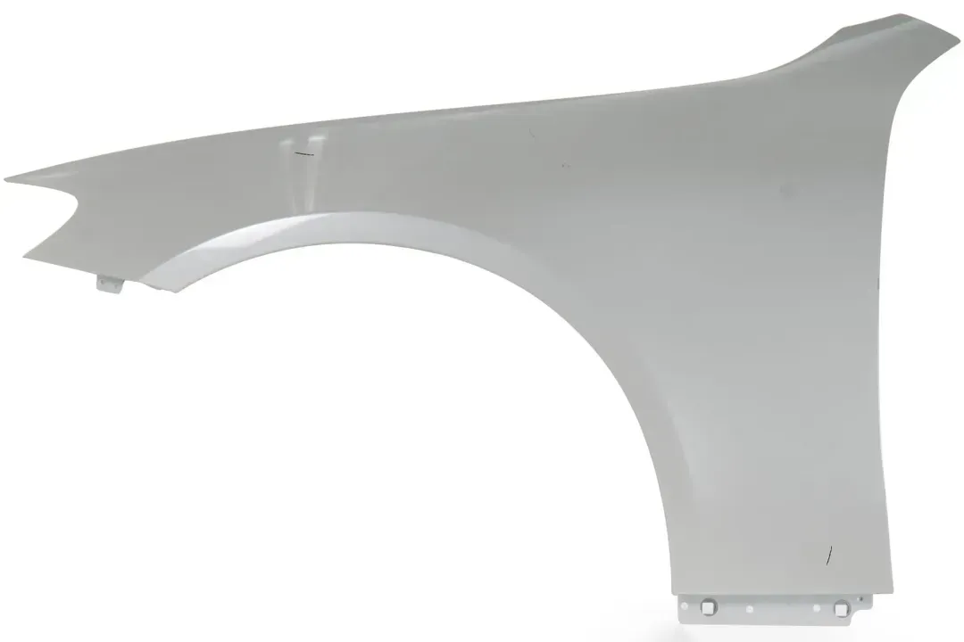 FENDER, FRONT - LEFT